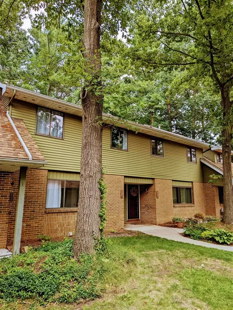 724 Charlemagne, Battle Creek, MI 49017
