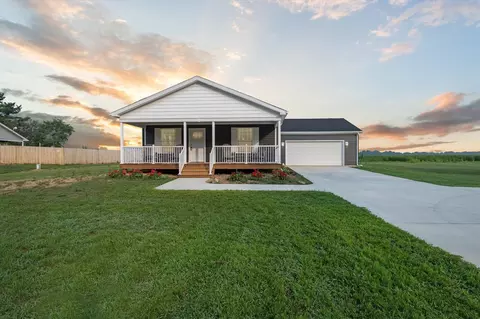 15220 Portage, Vicksburg, MI 49097