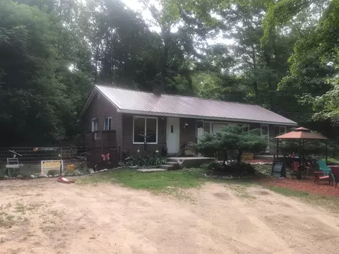 12201 Smith St, Bear Lake, MI 49614
