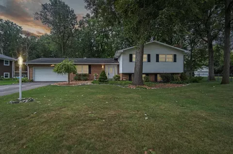 3551 Timber Ln, Jackson, MI 49203