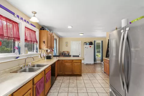 103 E Division, Belding, MI 48809 photo 16
