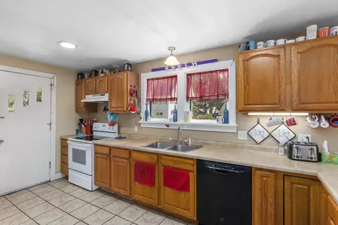 103 E Division, Belding, MI 48809 photo 15
