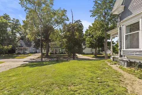 103 E Division, Belding, MI 48809 photo 37