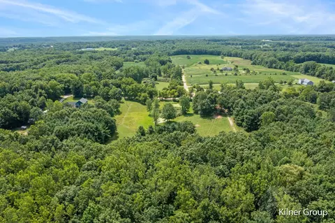 13923 5 Mile, Belding, MI 48809 photo 3