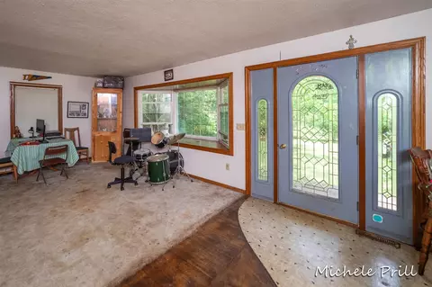 9932 Fulton, Ada, MI 49301 photo 16