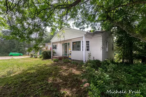9932 Fulton, Ada, MI 49301 photo 11