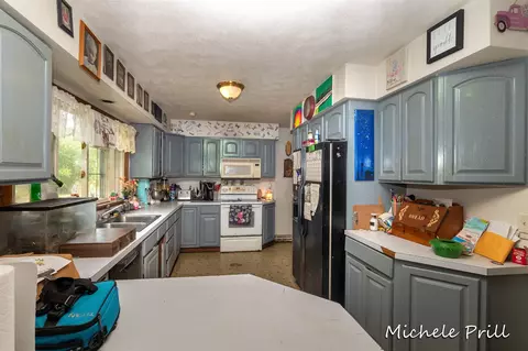 9932 Fulton, Ada, MI 49301 photo 18