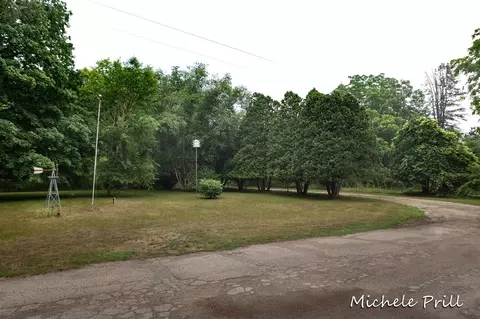 9932 Fulton, Ada, MI 49301 photo 8