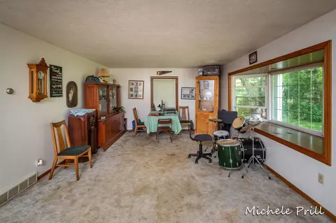 9932 Fulton, Ada, MI 49301 photo 17