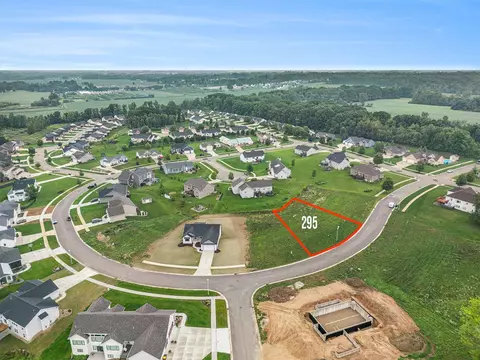 295 Katie #62, Grand Rapids, MI 49534