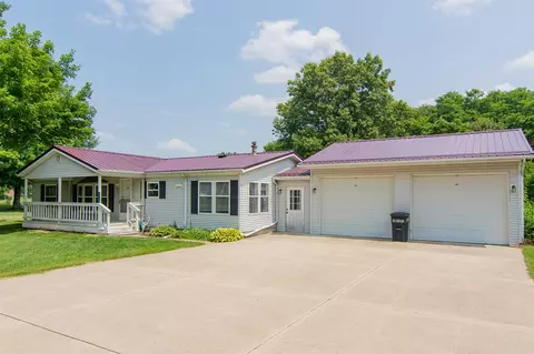 1715 Barron Lk, Niles, MI 49120