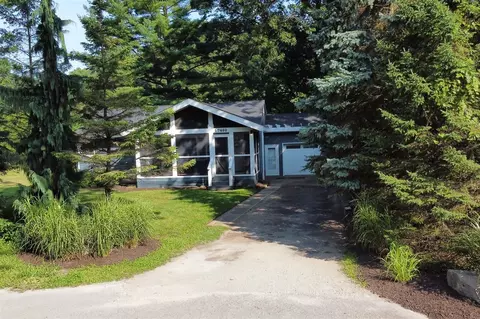 16750 Lakeshore, Union Pier, MI 49129