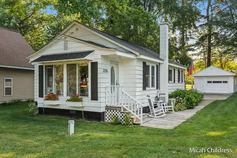 2215 Sunset, Fennville, MI 49408