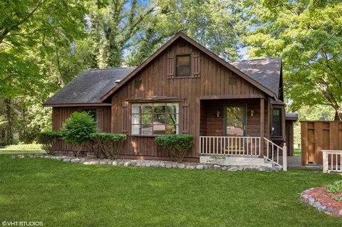 4716 Paw Paw Lk, Coloma, MI 49038