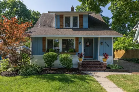 1312 Howland, Kalamazoo, MI 49001