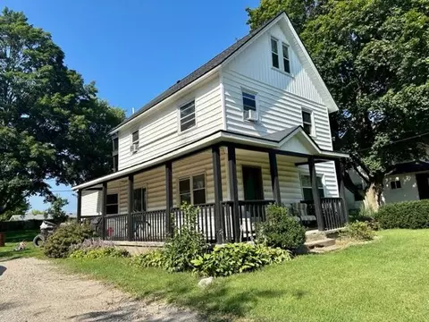 529 E Main, Fennville, MI 49408