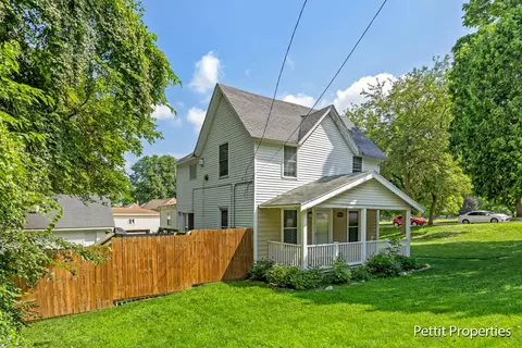 963 Knapp, Grand Rapids, MI 49505