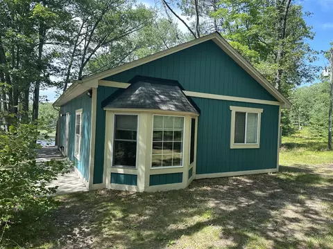 2643 S Ward Lk, Branch, MI 49402