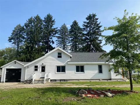 2211 N State, Ionia, MI 48846