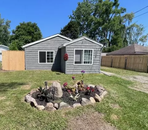446 Grand, Michigan Center, MI 49254
