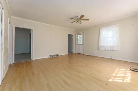 217 N 22nd, Springfield, MI 49037 photo 9