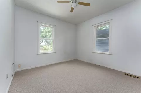 217 N 22nd, Springfield, MI 49037 photo 12