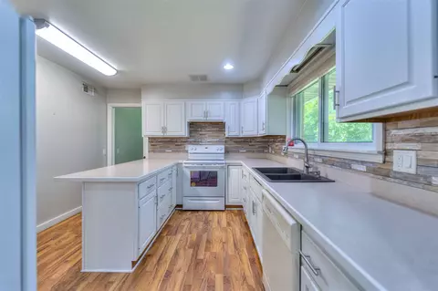 7990 N Stony Lk, Jackson, MI 49201 photo 11