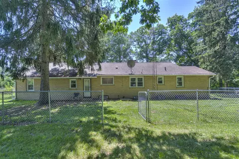 7990 N Stony Lk, Jackson, MI 49201 photo 2