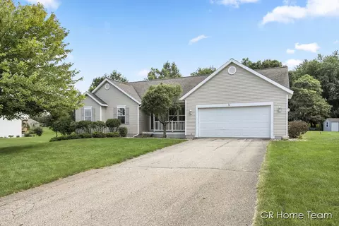 9266 Stone Vw, Rockford, MI 49341