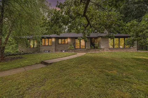 1324 Long, Kalamazoo, MI 49008