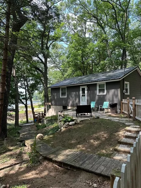 10297 Basford Lk, Baldwin, MI 49304