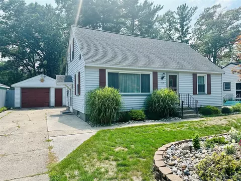 2155 Columbus, Muskegon, MI 49441