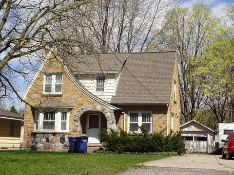653 3 Mile, Grand Rapids, MI 49505