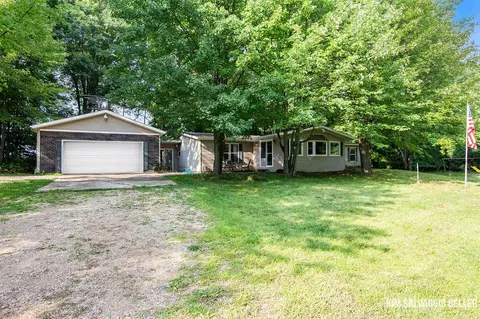 5994 200th, Stanwood, MI 49346