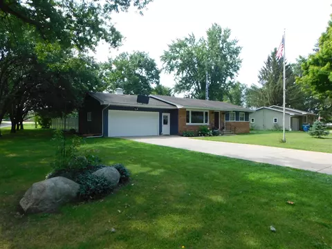 555 Shady, Decatur, MI 49045