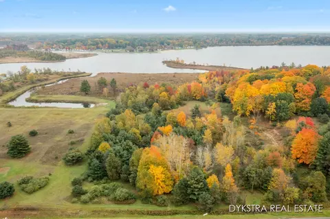 15950 Meddler #1, Cedar Springs, MI 49319
