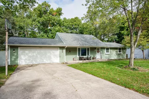 1943 Lake Breeze, Holland, MI 49424