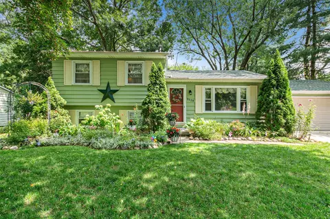2528 Chaparral, Kalamazoo, MI 49006