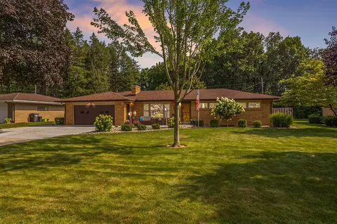1014 Carley, Saint Joseph, MI 49085