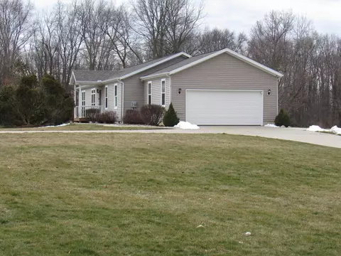 410 S Railroad, Mendon, MI 49072