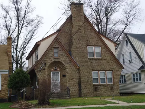 1014-1016 Burton, Grand Rapids, MI 49507