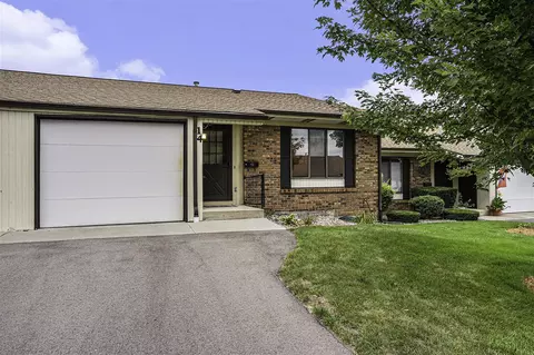 94 Old Ml #14, Holland, MI 49423