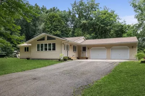 31576 23rd, Gobles, MI 49055