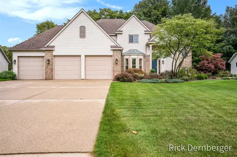 3432 Elk, Zeeland, MI 49464