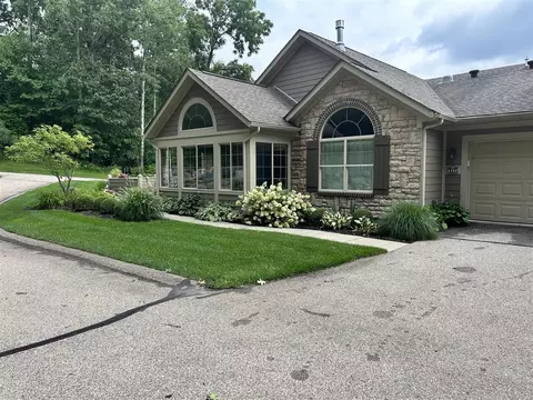1157 Bridge Crst, Ada, MI 49301 photo 2