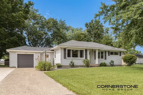1015 Elmwood, Jenison, MI 49428