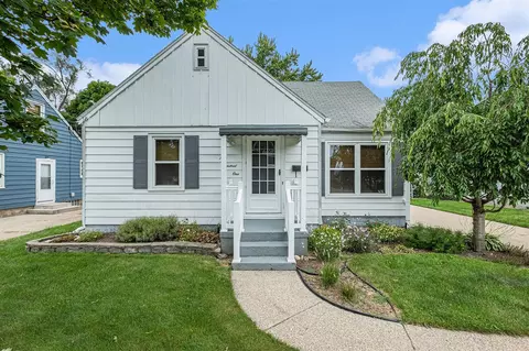 901 Cricklewood, Wyoming, MI 49509