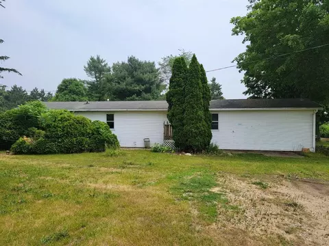 495 Kinneville, Leslie, MI 49251