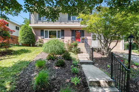 325 Lenora, Grand Rapids, MI 49504