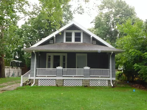 136 Shirley, Kalamazoo, MI 49048